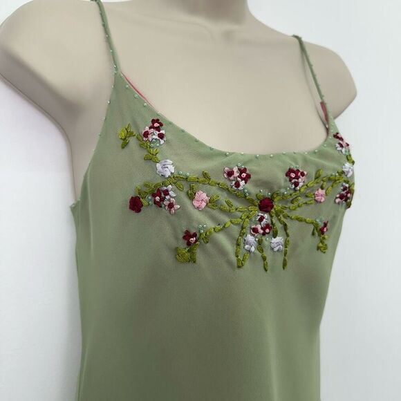 Geometrie Women’s Green Pink Y2K Floral Embroidered Dainty Bead Midi Slip Dress - Picture 9 of 11